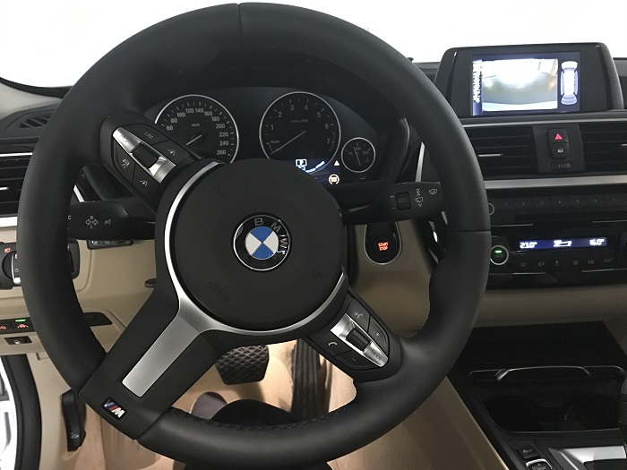 BMW 330e BMW 330e