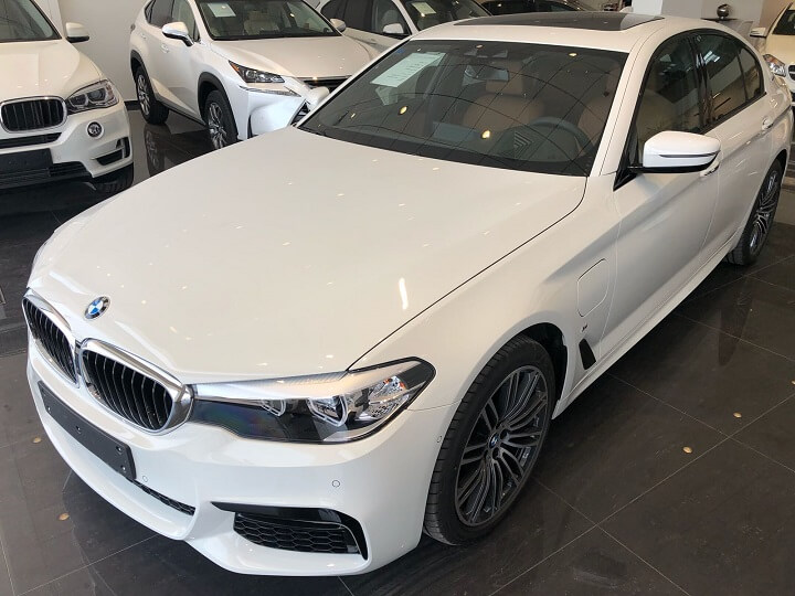bmw חשמלית